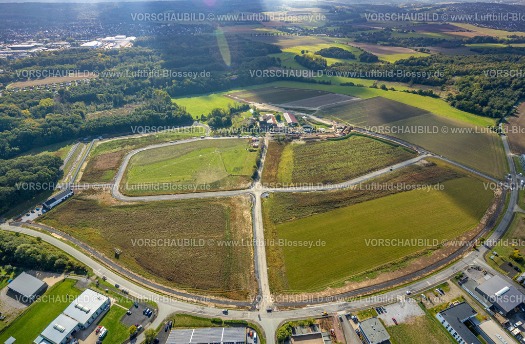 Menden220901339 | Luftbild, Baustelle an der Hämmerstraße im Gewerbepark Hämmer, Holzen, Menden, Ruhrgebiet, Nordrhein-Westfalen, Deutschland