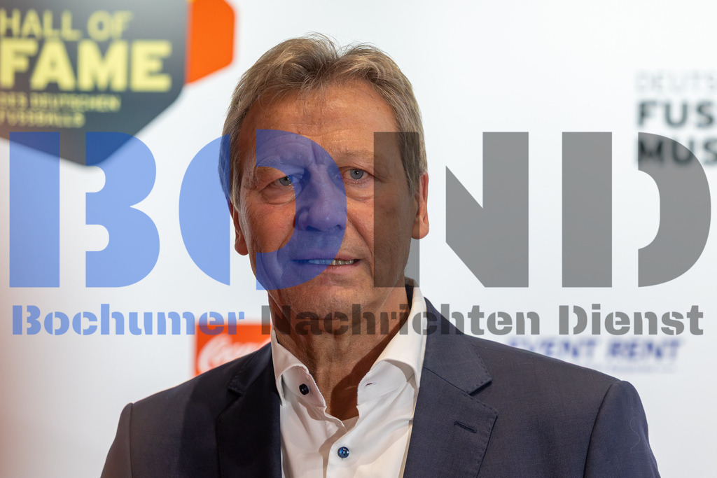 SES_HOFDFM20251006-13 | bond - Realisiert mit Pictrs.com