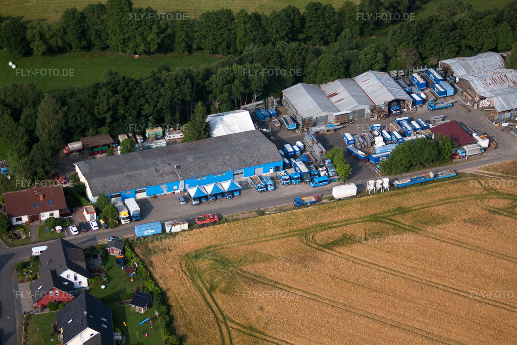 Luftbild: Werksgelände der Zelte-Walter GmbH im Ortsteil Hattenhof in Neuhof im Bundesland Hessen in Deutschland. Foto: IMG_68887.jpg vom 22.06.2014 durch Werner Riehm/FLY-FOTO.de