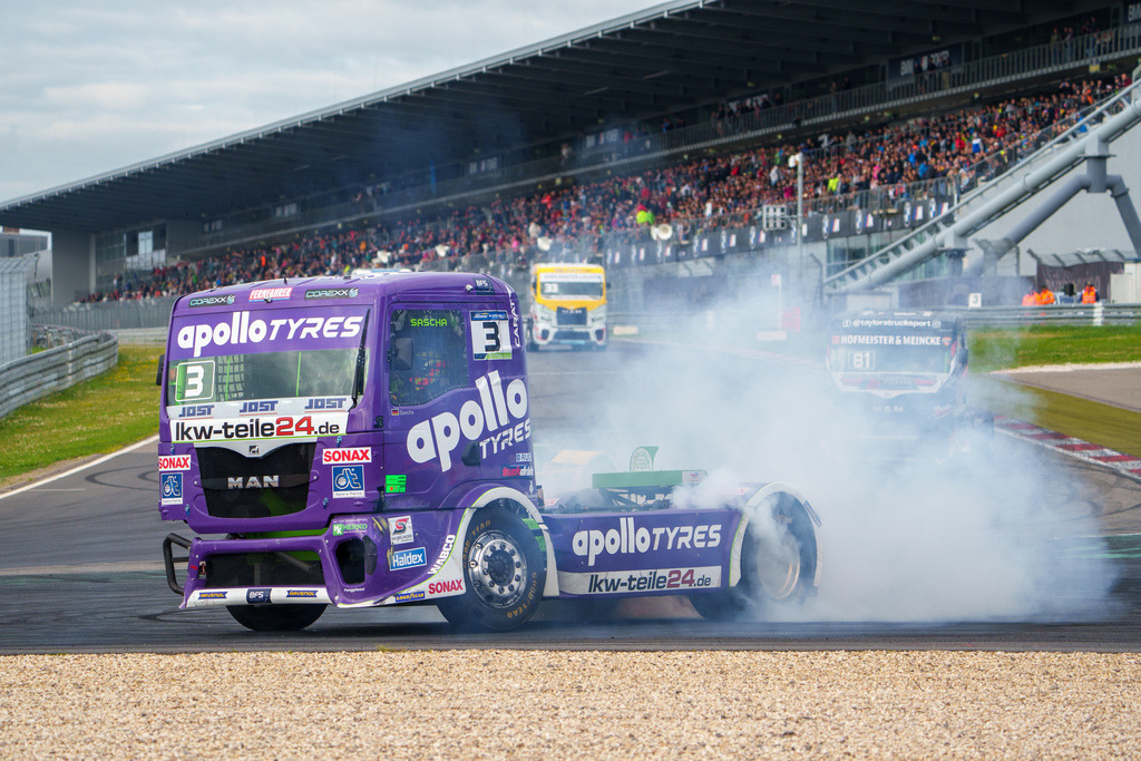 A7407141 | 13.07.2024 Goodyear FIA European Truck Racing Championship (ETRC) NürburgringBild: #3 Sascha Lenz (DE)  mit seinem MAN beim Donuts drehen nach dem Zieleinlauf. - Realisiert mit Pictrs.com