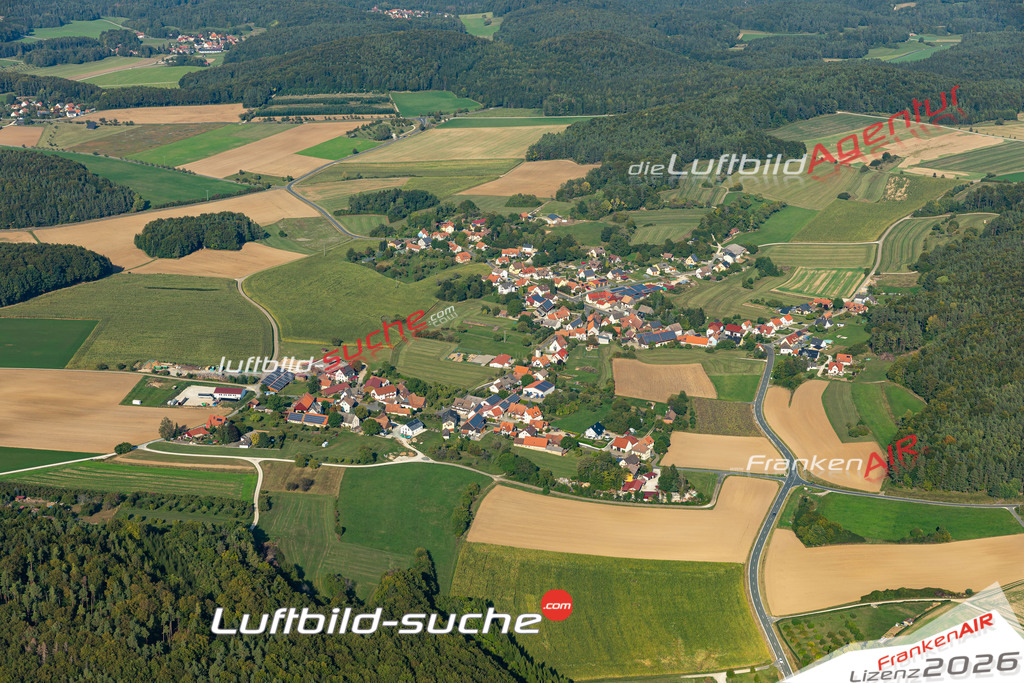 Die Luftbildaufnahme Morschreuth -  wurde 2020 mittels Flugzeug (keine Drohne) erstellt. Perfekte Schärfe und Druck- Ergebnisse- Garantiert!