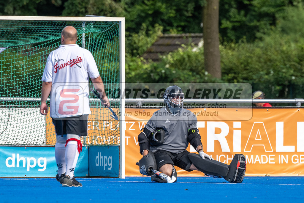 SFE_20240817_0114 | Krefeld, Deutschland, 17.08.2024:  European Cup for Recreational Hockey Players im KTHC Stadion Rot-Weiss Köln Tennis and Hockey Club am 17.08.2024 in Krefeld, Deutschland. (Foto von Stephan Fehrmann)Krefeld, Germany, 17.08.2024: European Cup for Recreational Hockey Players in KTHC Stadion Rot-Weiss Köln Tennis and Hockey Club at 17.08.2024 in Krefeld, Deutschland. (Foto from Stephan Fehrmann)