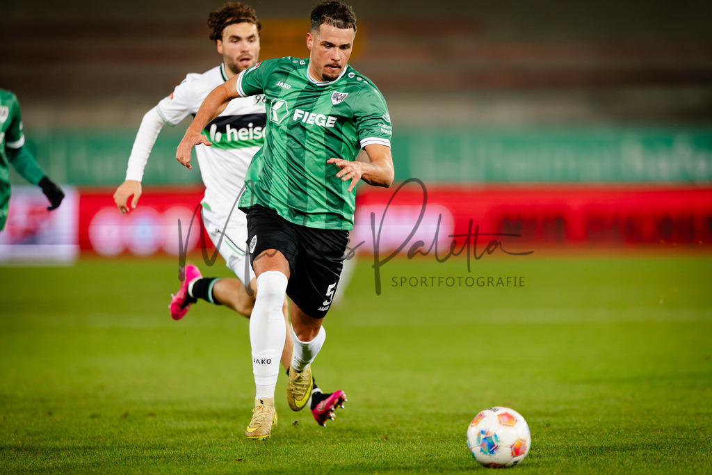2. Bundesliga, Saison 2025/26, 15. Spieltag: SC Preußen Münster - Hannover 96 | Münster, 05.12.2025: 2. Bundesliga, 15. Spieltag, SC Preußen Münster gegen Hannover 96 im LVM-Preußenstadion in Münster. Foto: sportfotografie.ms | Markus Paletta - Realisiert mit Pictrs.com