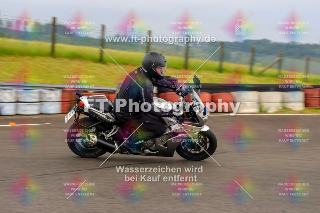 OBK-5552 | Hier findet Ihr Bilder von Touristenfahrten auf der Nürburgring Nordschleife oder von anderen Veranstaltungen die ich besucht habe. Viel Spass beim Durch Schauen 
