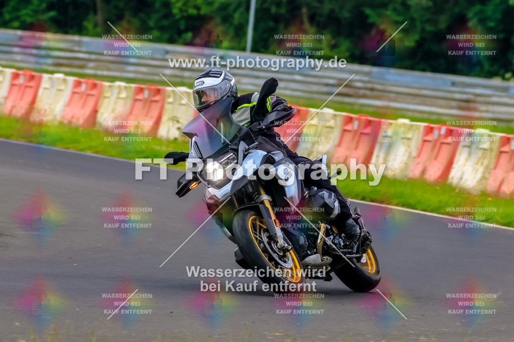 VBK-6703 | Hier findet Ihr Bilder von Touristenfahrten auf der Nürburgring Nordschleife oder von anderen Veranstaltungen die ich besucht habe. Viel Spass beim Durch Schauen 
