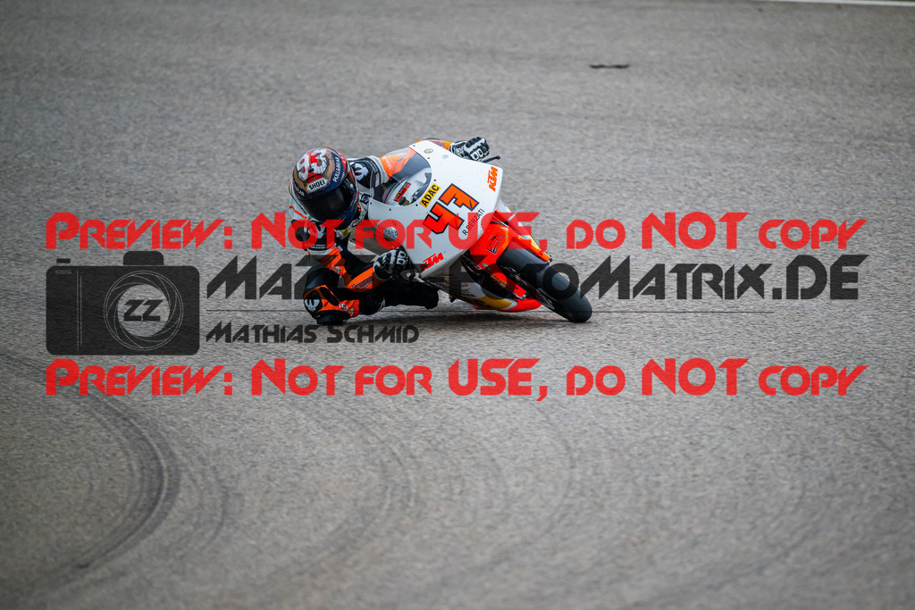 MaZZes_FotoMatrix_240503_6007705_1572 | KTM
