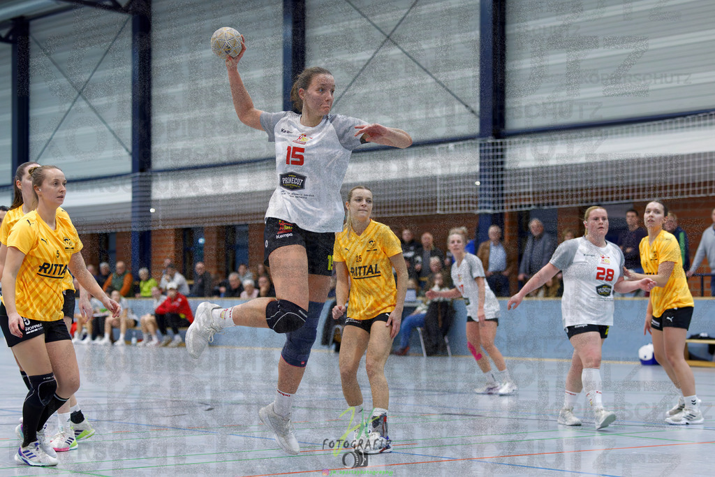 Frauen Oberliga Mitte (HHV); HSG Eibelshausen/Ewersbach - HSG Wettenberg II | Frauen Oberliga Mitte (HHV); HSG Eibelshausen/Ewersbach - HSG Wettenberg II am 13.12.2025 in Steinbrücken (Sporthalle am Hammerweiher)Photo © 2025 - Jörg Heinrich - Realisiert mit Pictrs.com