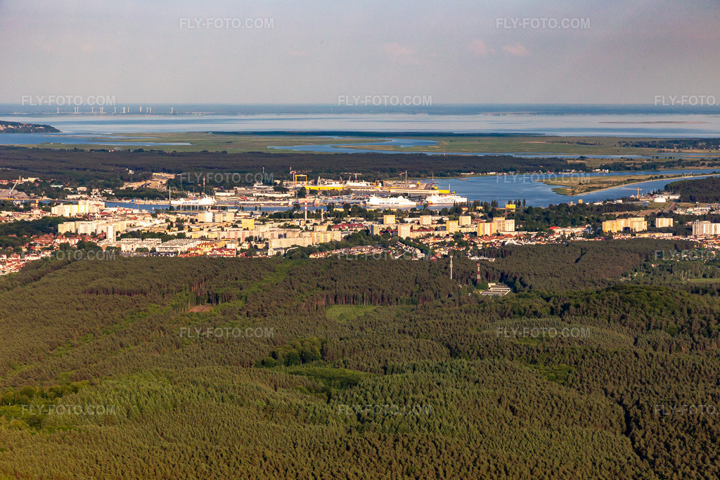 Aerial view: View of the town from the northwest in Świnoujście in the state West Pomerania, Poland.Photo: IMG_141578.jpg taken on 06/06/2024 by Werner Riehm/FLY-FOTO.comResolution of the original: 5413 x 3608 px