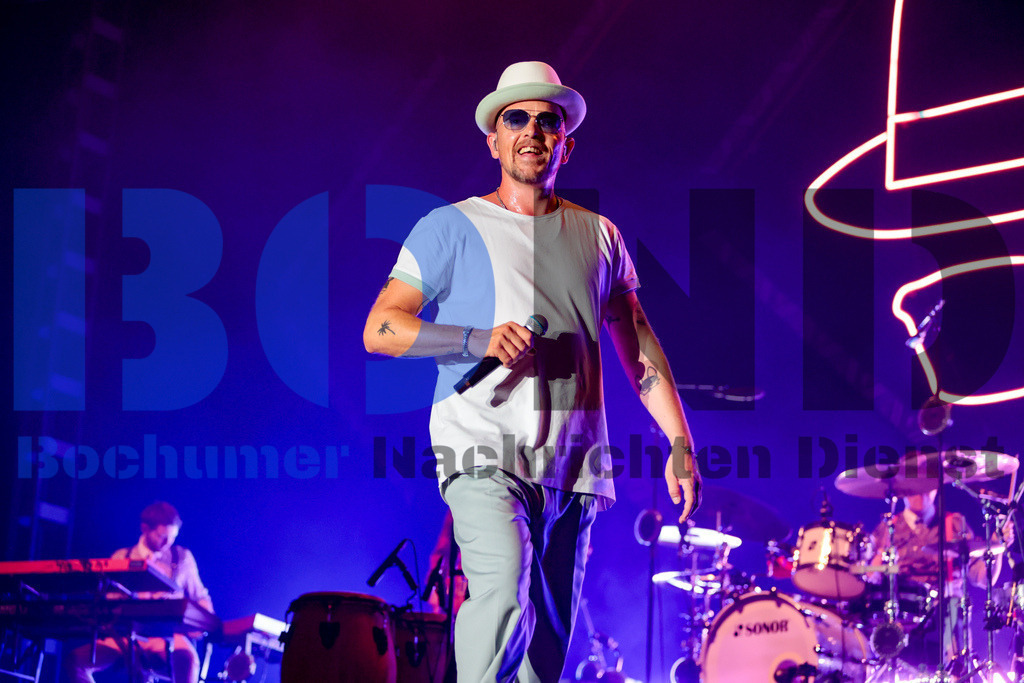 Zeltfestival Ruhr 2024 - Jan Delay  {date} -  | {headline}(Foto: Sebastian Sendlak / BOND) - Realisiert mit Pictrs.com