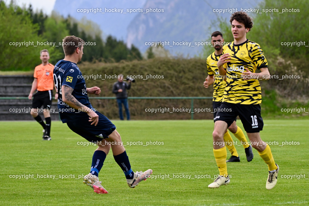 FC Faakersee vs. FC Dölsach | #92 Sandro Höferer FC Dölsach, #16 Tobias Felix Waldner FC Faakersee, FC Faakersee vs. FC Dölsach, FC Faakersee vs. FC Dölsach am 20.04.2025 in Finkenstein (Sportplatz Finkenstein), Austria, (Photo by Bernd Stefan)