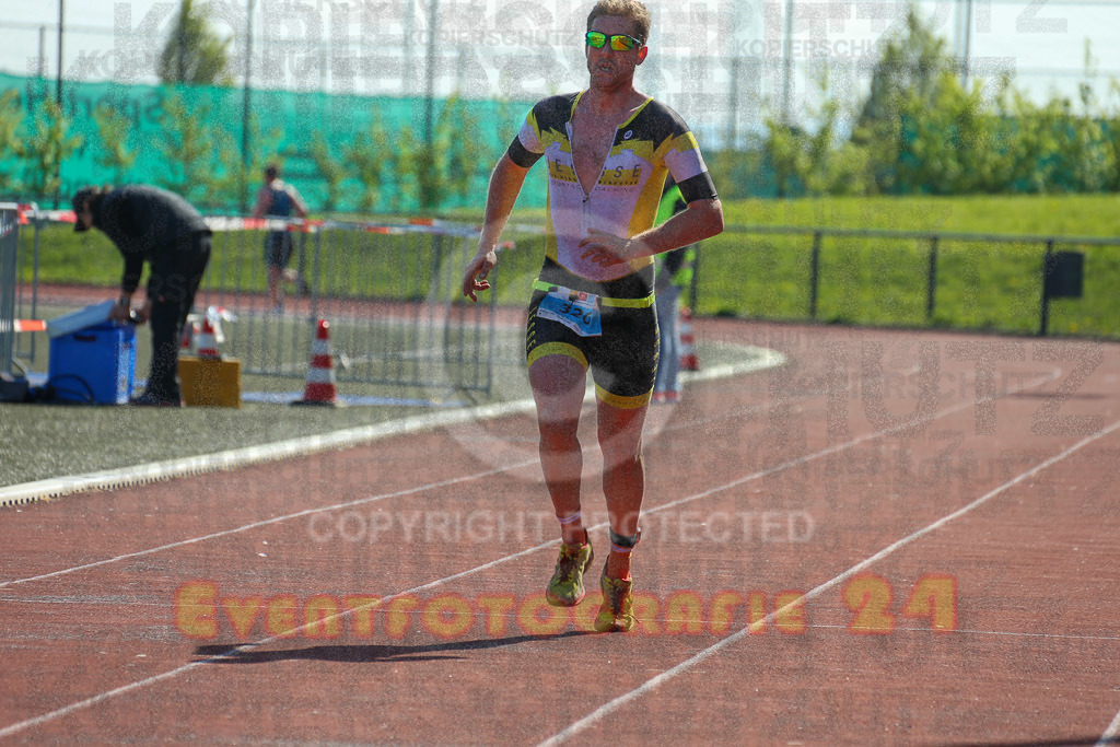 220424_1059_EX1_4247 | Sportfotografie im Rhein-Sieg Kreis, Köln, Bonn, NRW, Rheinland Pfalz, Hessen, etc. Unser Tätigkeitsfeld umfasst den Laufsport vom Volkslauf über den Marathon, Duathlon, Triathon bis zum Ultralauf wie Kölnpfad Ultra oder Schindertrail.