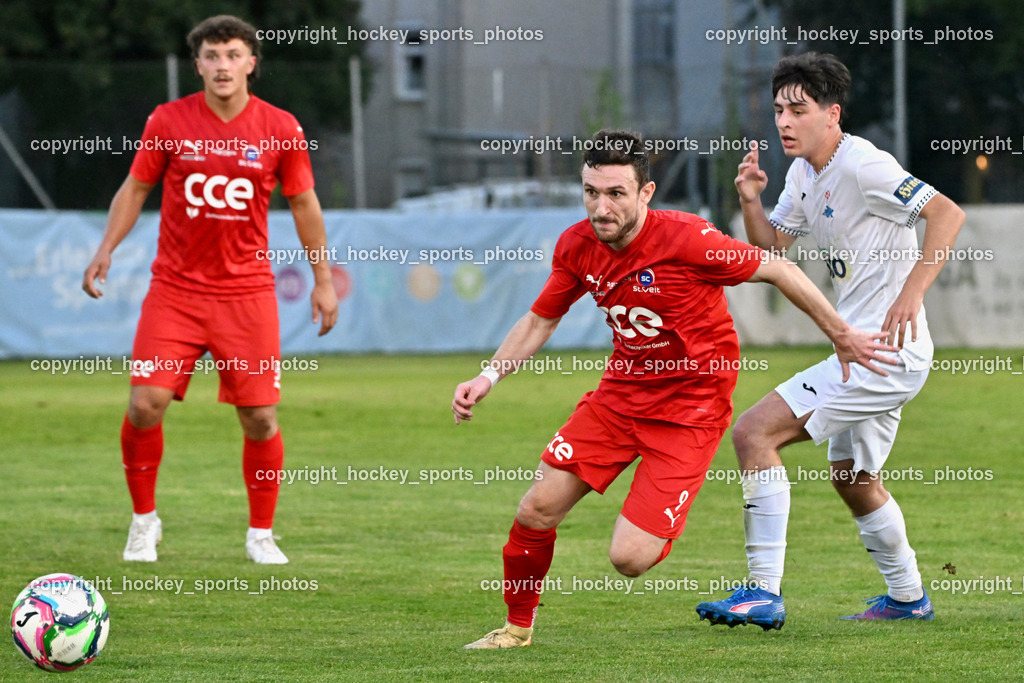 SAK vs. SC St. Veit | #9 Julian Brandstätter SC St. Veit, #8 Jakob Sturm SAK, #50 Davor Ponjavic SC St. Veit, SAK vs. SC St. Veit, SAK vs. SC St. Veit am 19.09.2025 in Klagenfurt (Sportpark Welzenegg), Austria, (Photo by Bernd Stefan)
