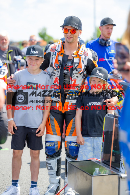 MaZZes_FotoMatrix_240623_6021986_6119 | S1