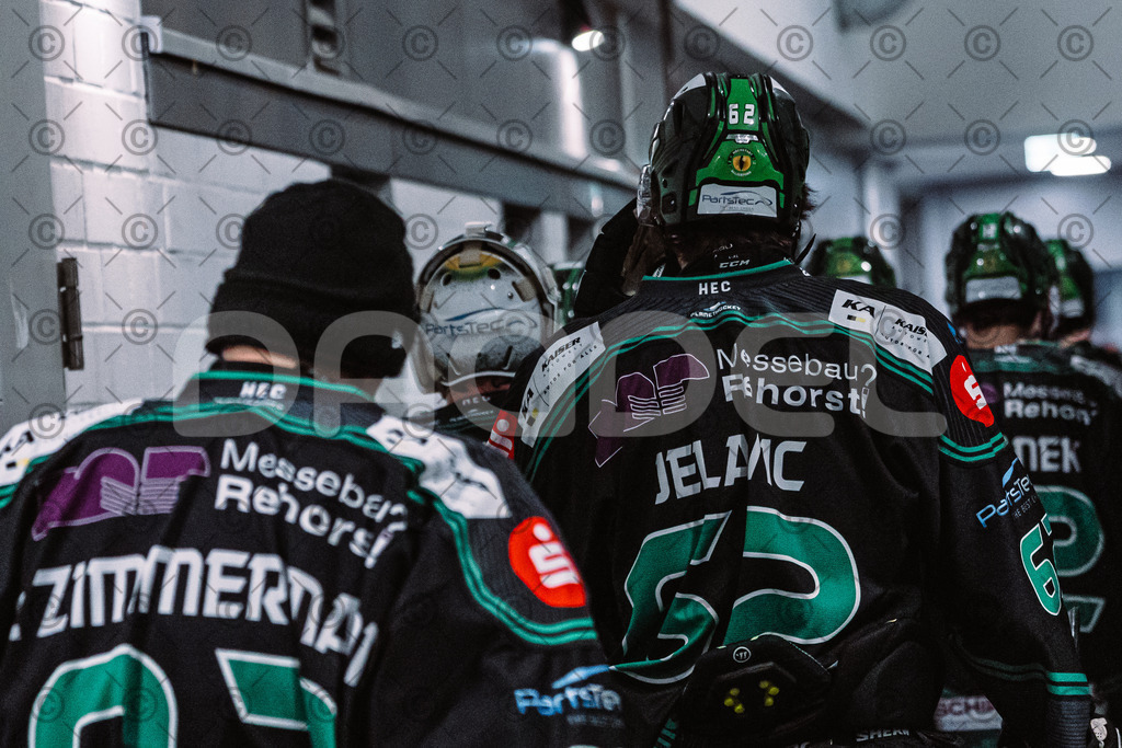 Alligators_vs_Memmingen_05_12_2025-117 | Höchstadt Alligators Fotogalerie: Eishockey-Action aus Franken. Professionelle Spielfotos, Portraits & Stadionbilder zum Download. Jetzt entdecken! - Realisiert mit Pictrs.com