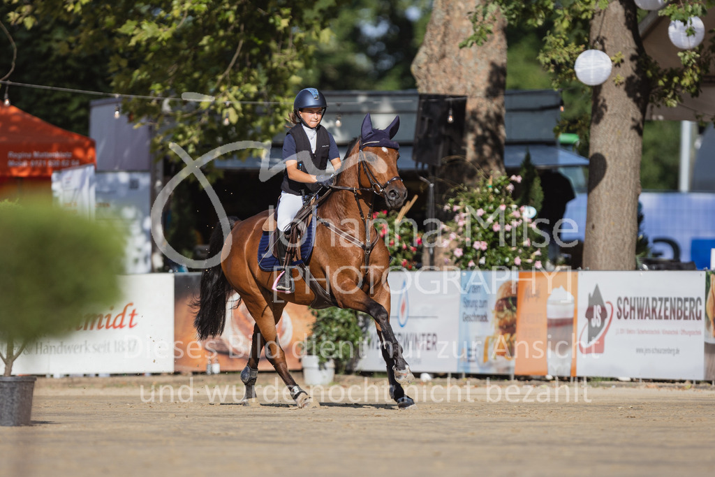 220825_Delbrueck_PonyTrophy-146 | Deine schönsten Turniermomente als professionelle Fotos! Entdecke hochwertige Pferdesport-Fotografie im Online-Shop. Jetzt Fotos finden & bestellen!