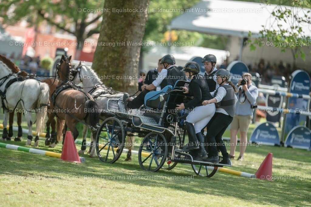 20230528_Jump-and-Drive_0166 | equistock