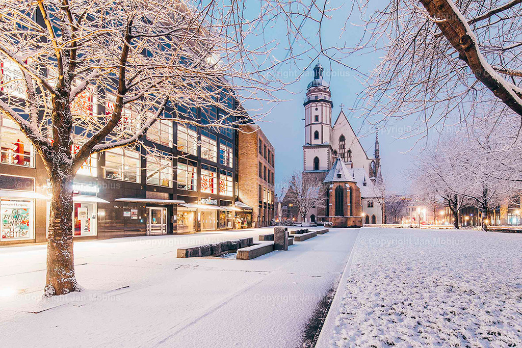_M5D3850 | Leipzig Wandbilder Drucke Prints Leinwand Stadtmotive Leipzig Fotosdruck Kunstdrucke Bilder Leipzig Stadtansichten Acrylglasbilder Leipzig Wanddeko Fine Art Prints Wandbilder Büro Leipzig Bilder Praxis Zuhause Bilderdruck Poster Posterlounge Kunstdrucke - Realisiert mit Pictrs.com