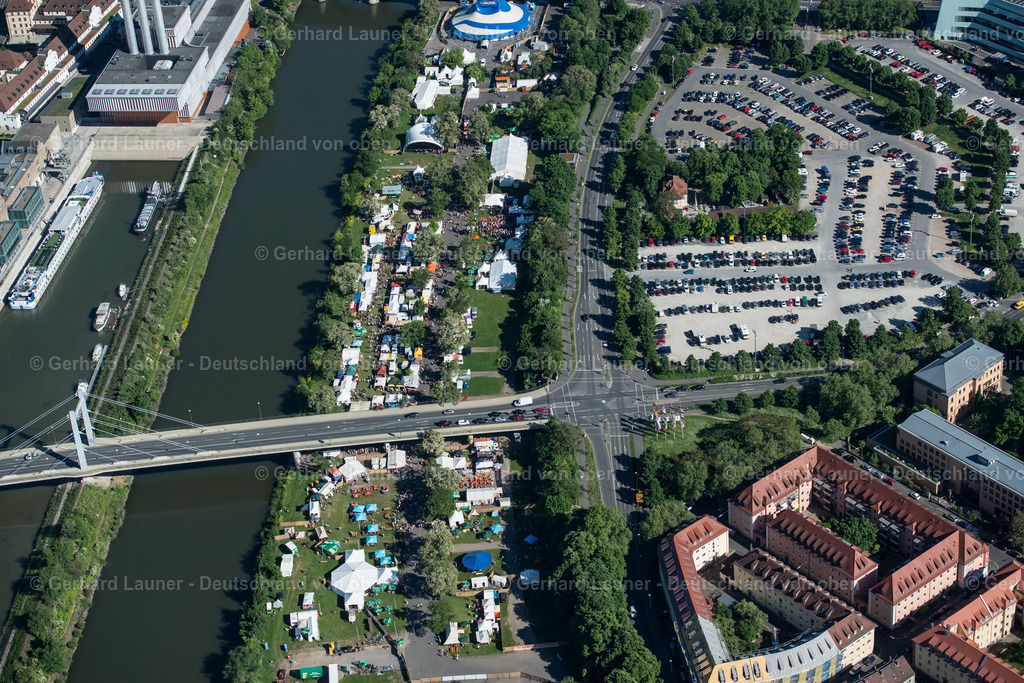 3701325 | Kulturelle Veranstaltung 2017 auf dem Mainufergelände zw. Friedensbrücke und Brücke der Deutschen Einheit