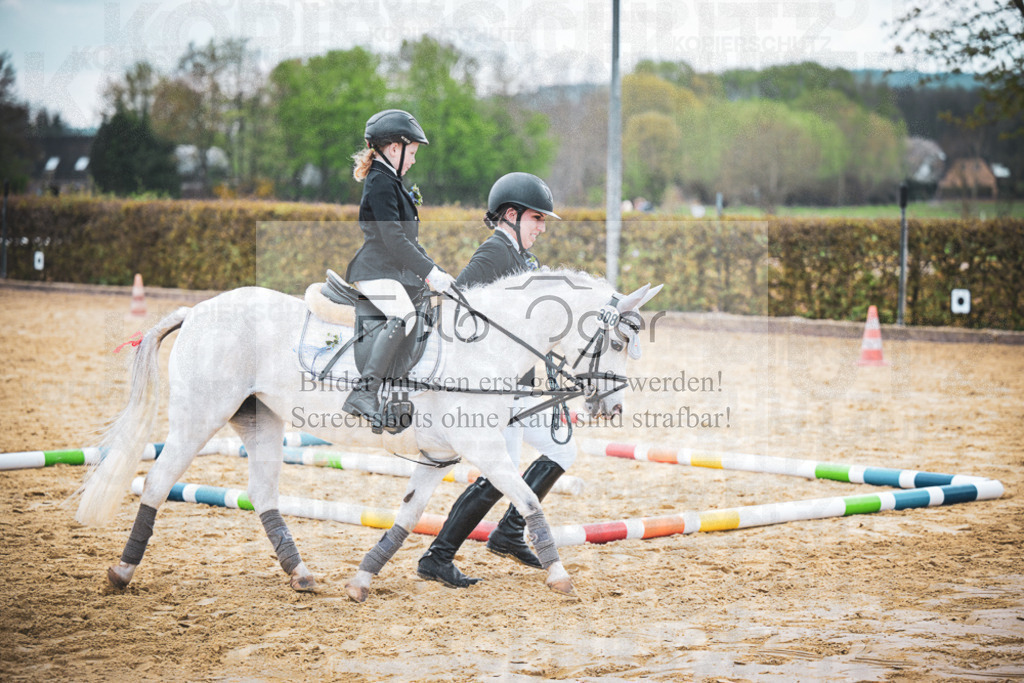 DOS_8550 | Entdecke hochwertige Reitturnierfotos von Foto Oger. Professionell, emotional und authentisch – jetzt Lieblingsmomente im Shop bestellen.Deutschlandweite Turnierfotografie. - Realisiert mit Pictrs.com