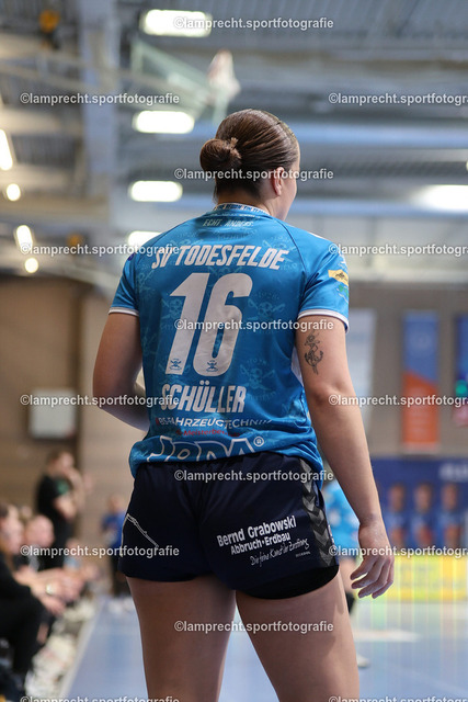 Handball I Frauen I Saison 2025-2026 I 3. Liga Nord I 18. Spieltag I SV Todesfelde - SV Henstedt-Ulzburg 181 | Svea Schüller (16, SV Todesfelde) - Realisiert mit Pictrs.com