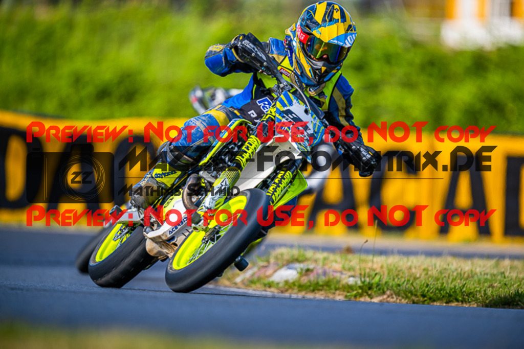 MaZZes_FotoMatrix_220528_4321 | Fotograf Mathias Schmid
Sportfotograf,
Eventfotograf,
Hochzeitsfotograf,
Portraitfotograf