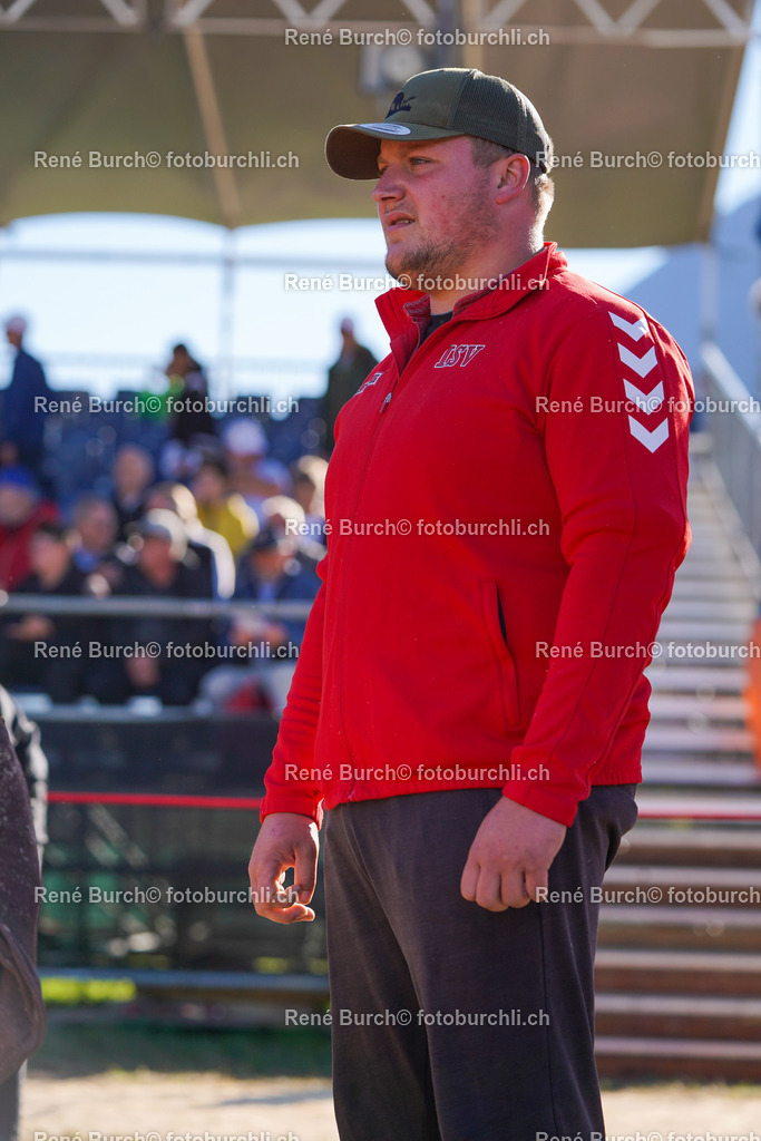 DSC09111-3 | René Burch leidenschaftlicher Fotograf aus Kerns in Obwalden.  Hier finden sie Sport, Landschaft und Natur Fotografie.
 - Realisiert mit Pictrs.com