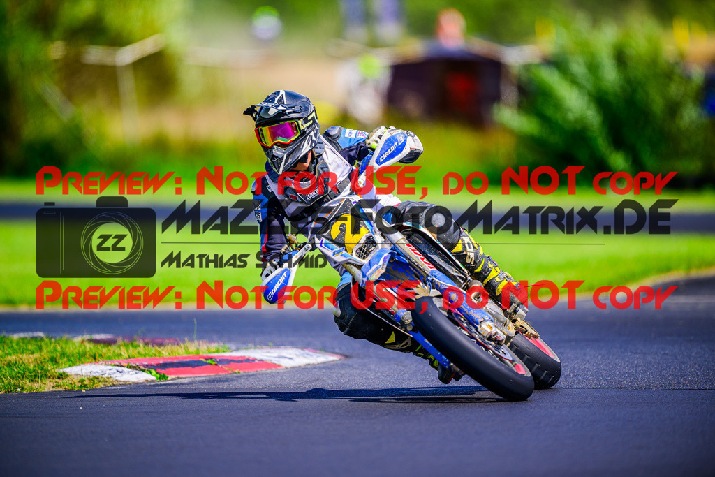 MaZZes_FotoMatrix_240714_6007705_8378 | S2