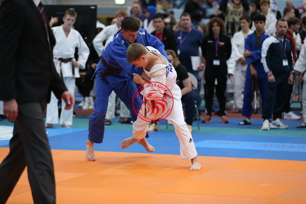 AT3Y0708 | Fotos vom Adler Cup - Pictures from Adler Cup

Hier findet Ihr alle Eindrücke und großen Momente der Adler Cup Wochenenden. Here you will find all impressions and great moments of the Adler Cup weekends. - Realisiert mit Pictrs.com