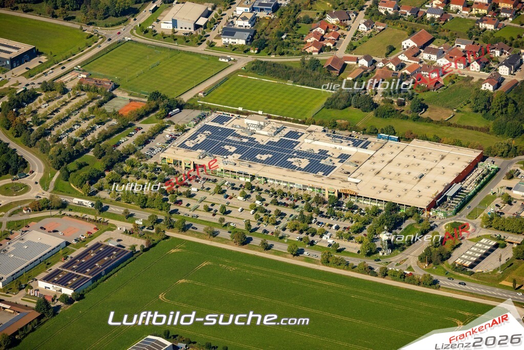 Das Luftbild zeigt : Pankofen Plattling - Die Luftaufnahme wurde 2023 vom UL-Flugzeug aus erstellt ( keine Drohne ) - Hochauflösende Luftaufnahme - Für grossformatige Ausdrucke geeignet. Die Geschenkidee !Mit Lizenz und Bildrechte bestellbar