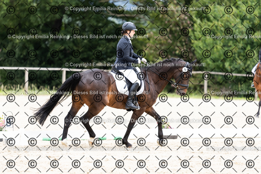 CL5A3250 | Emilia Reinking Fotografie - Realisiert mit Pictrs.com