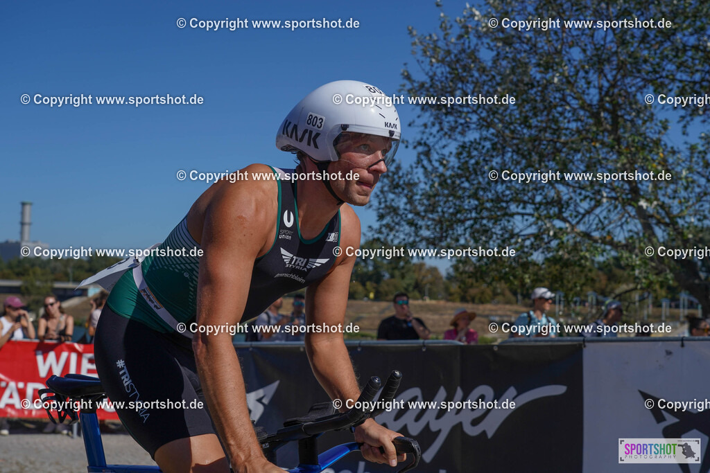 DSC00636 | Vienna Triathlon 2024                                        P3 Event                                                             #yourpictrs #sportshot_your_pictrs                 @Sportshotphotography                                     Photo Credit: www.sportshot.de