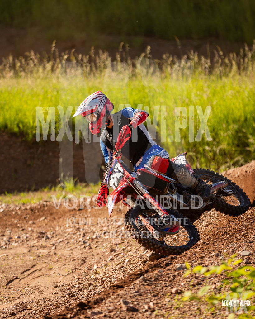 866A0724 | mxndyyvipix
