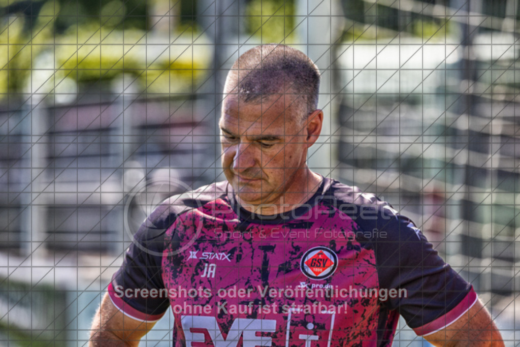 20250629_103402_0248-Bearbeitet | #,1.Göppinger SV, Fussball, Oberliga BW - Trainingsauftakt, Saison 2025/2026, Rasensportplatz Stadion SV Göppingen, Hohenstaufenstr. 116, 73033 Göppingen, 29.06.2025 - 10:30 Uhr,Foto: PhotoPeet-Sportfotografie/Peter Harich