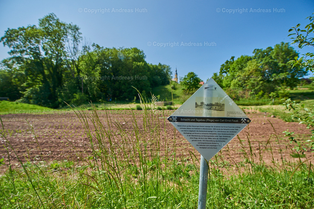 Blick auf den Schacht und die Pinge von C. E. Faust 01 | Bedeutsame Landschaften Deutschlands - Realisiert mit Pictrs.com