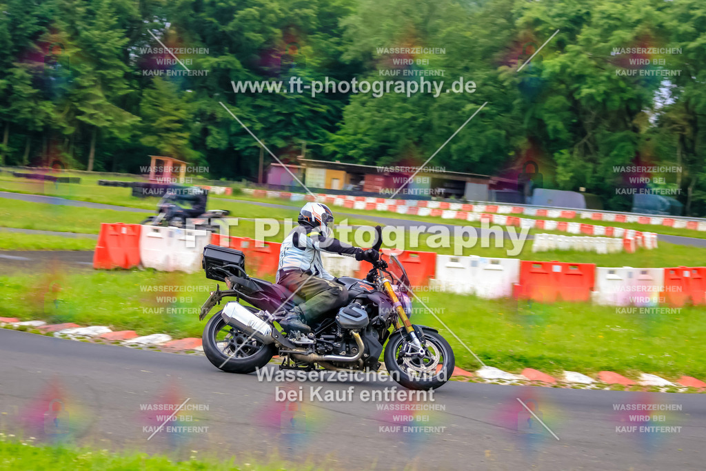 VBK-6281 | Hier findet Ihr Bilder von Touristenfahrten auf der Nürburgring Nordschleife oder von anderen Veranstaltungen die ich besucht habe. Viel Spass beim Durch Schauen 