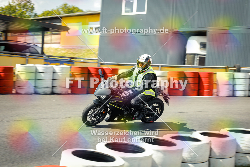 OBK_Mai_Martina_Markus-11092 | Hier findet Ihr Bilder von Touristenfahrten auf der Nürburgring Nordschleife oder von anderen Veranstaltungen die ich besucht habe. Viel Spass beim Durch Schauen 