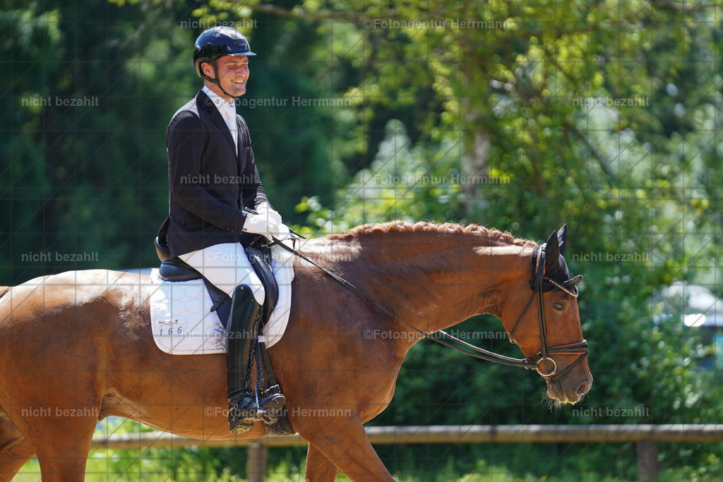 20240705-FAH03595 | Turnierbilder von Grafing, Reitsportbilder, Turnierfotos, Turnierfotografen Bayern, Pferdefotograf, Fotoagentur Herrmann