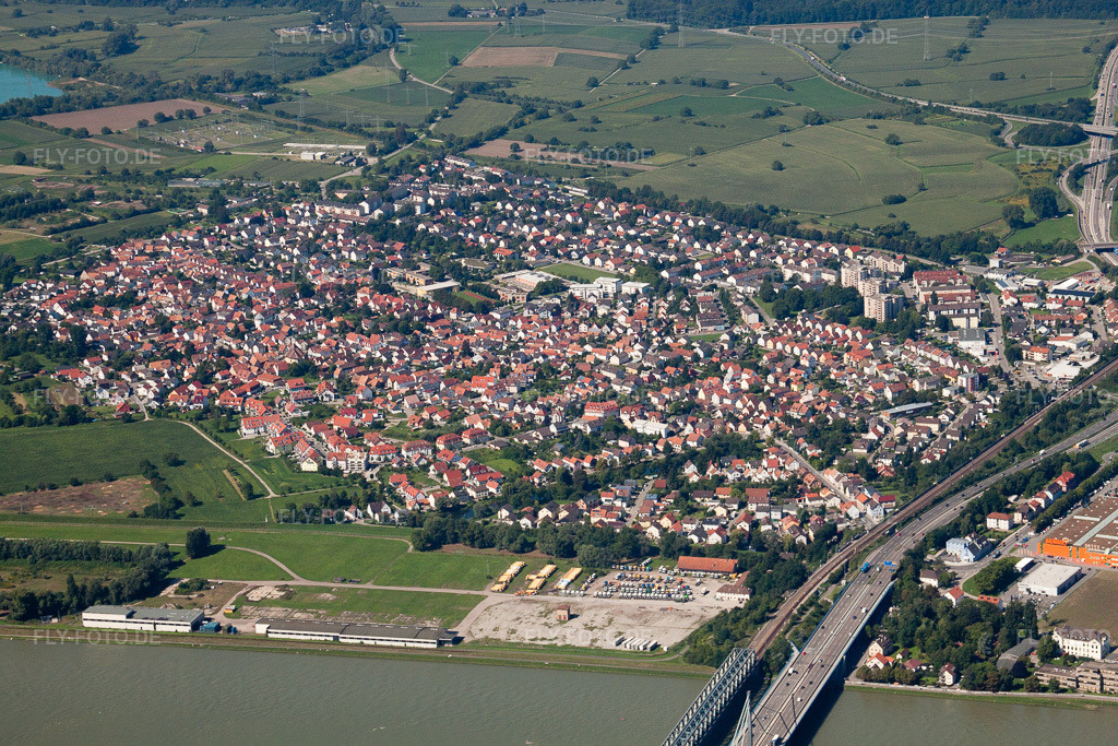 Luftbild: Maximiliansau von Nordosten im Ortsteil Maximiliansau in Wörth im Bundesland Rheinland-Pfalz in Deutschland. Foto: IMG_32161.jpg vom 20.08.2010 durch Werner Riehm/FLY-FOTO.de