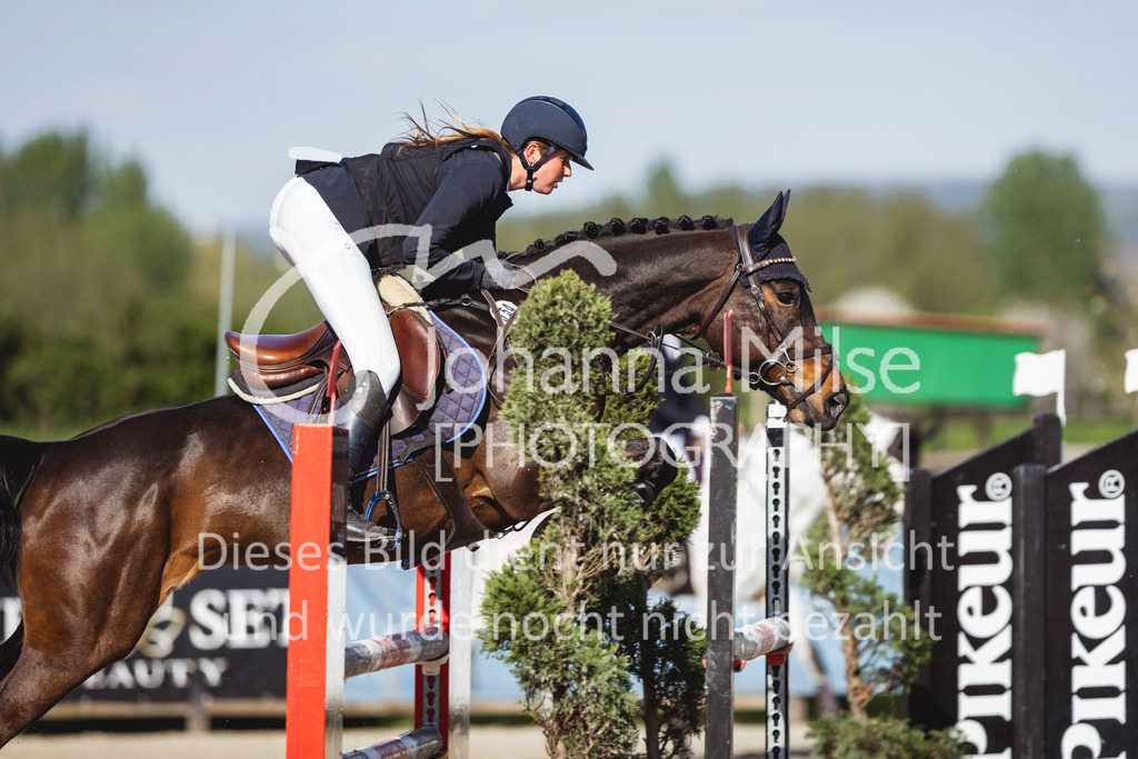 260421_Frühlingsfest_4_SprPf-L-421 | Deine schönsten Turniermomente als professionelle Fotos! Entdecke hochwertige Pferdesport-Fotografie im Online-Shop. Jetzt Fotos finden & bestellen!