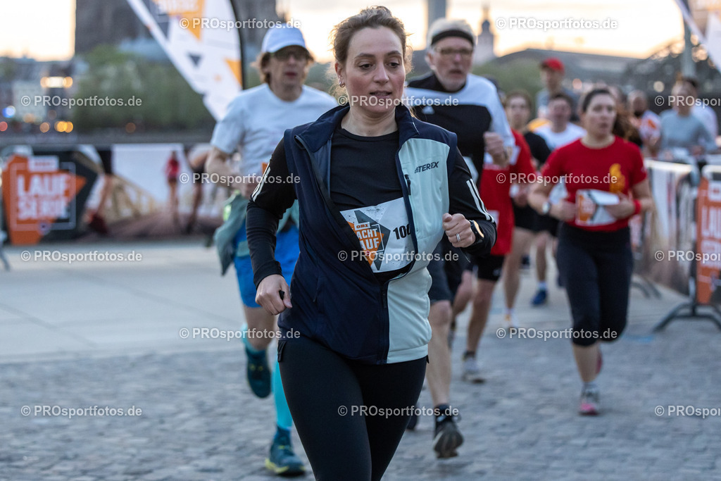 16. OBI Nachtlauf des ASV Koeln; Koeln, 17.05.23 | Impressionen vom 16. OBI Nachtlauf des ASV Koeln am 17.05.23 an Rheinpromenade und Tanzbrunnen in Koeln (Deutschland). Foto: BEAUTIFUL SPORTS/Ulrich Fassbender