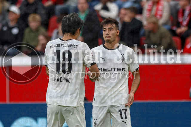 Bayer 04 Leverkusen vs Borussia Mönchengladbach - Bundesliga  | Leverkusen, Deutschland, 21.09.25:   Jens Castrop (Borussia Mönchengladbach) jubelt nach dem Abseitstorwaehrend des Spiels der Bundesliga zwischen  Bayer 04 Leverkusen vs Borussia Mönchengladbach in der BayArena(Foto von Brauer-Fotoagentur / Adrian Schlueter)