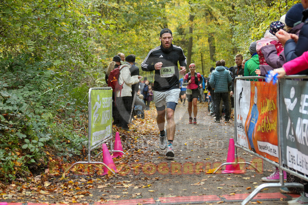 251026_1256_EX1_1944 | Sportfotografie im Rhein-Sieg Kreis, Köln, Bonn, NRW, Rheinland Pfalz, Hessen, etc. Unser Tätigkeitsfeld umfasst den Laufsport vom Volkslauf über den Marathon, Duathlon, Triathon bis zum Ultralauf wie Kölnpfad Ultra oder Schindertrail.