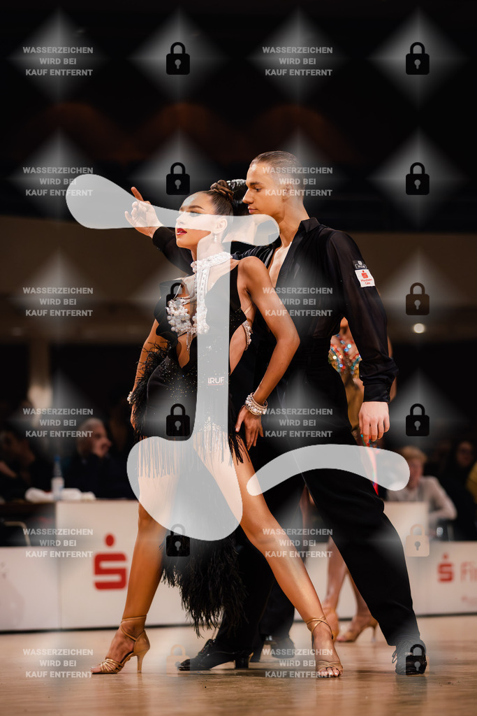 Goldstadtpokal 2025 - WDSF World Open Latin 24th (7) Yevgen Golovchenko _ Evita Badt (Schwarz Weiß Club Pforzheim)-2025-01-25-5857 | Webshop for digital downloads and prints of dance sport, event & show photographer Julian Link - Realisiert mit Pictrs.com