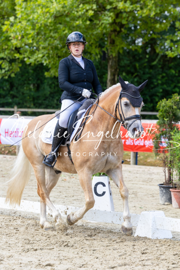 7I8A4160 | melanie-engelhardt-photography - Realisiert mit Pictrs.com