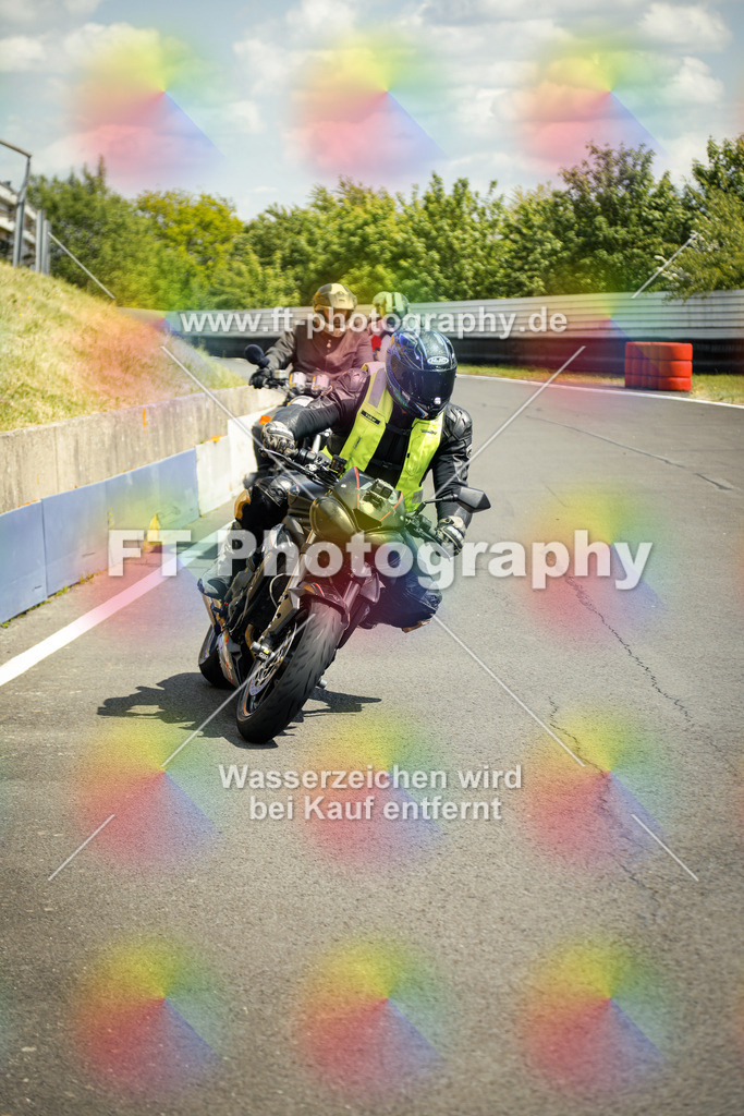 OBK_Mai_Volker_Adam-10952 | Hier findet Ihr Bilder von Touristenfahrten auf der Nürburgring Nordschleife oder von anderen Veranstaltungen die ich besucht habe. Viel Spass beim Durch Schauen 