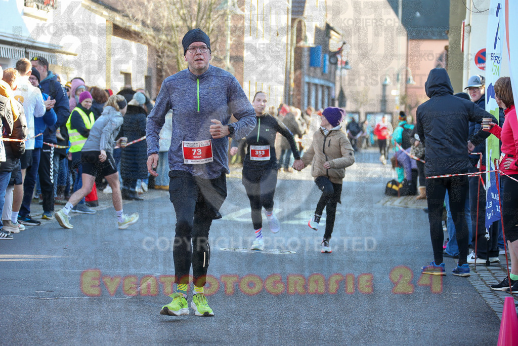 241201_1236_EX1_2876 | Sportfotografie im Rhein-Sieg Kreis, Köln, Bonn, NRW, Rheinland Pfalz, Hessen, etc. Unser Tätigkeitsfeld umfasst den Laufsport vom Volkslauf über den Marathon, Duathlon, Triathon bis zum Ultralauf wie Kölnpfad Ultra oder Schindertrail.