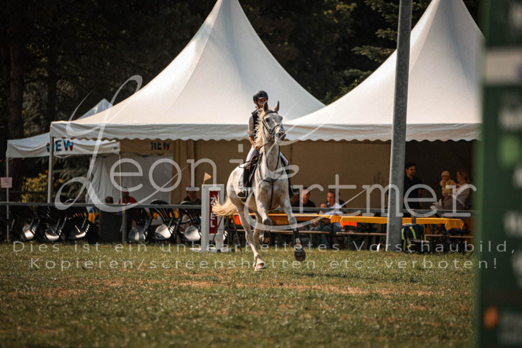 13.FrPfA00068 | Leoni Ertmer Photography - Realisiert mit Pictrs.com