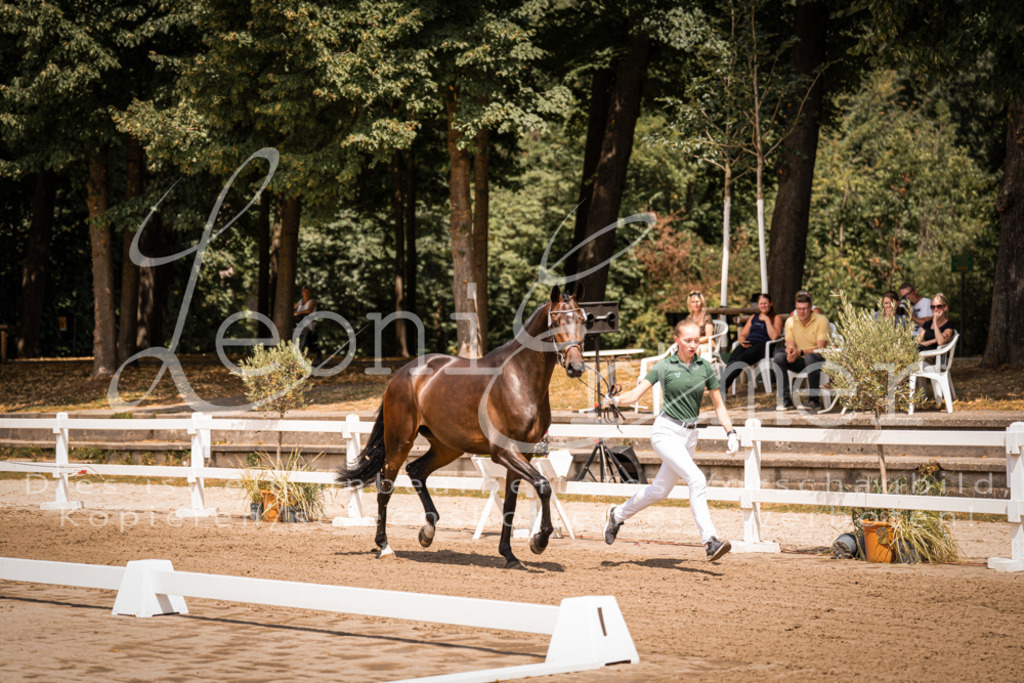 1.Fr00112 | Leoni Ertmer Photography - Realisiert mit Pictrs.com