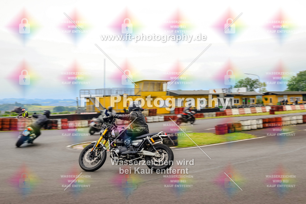 OBK-5592 | Hier findet Ihr Bilder von Touristenfahrten auf der Nürburgring Nordschleife oder von anderen Veranstaltungen die ich besucht habe. Viel Spass beim Durch Schauen 