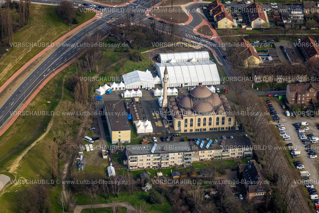 Duisburg240304659 | Luftbild, DITIB Merkez Zentralmoschee Duisburg-Marxloh, Ramadan Zeltstadt Warbruckstraße, Marxloh, Duisburg, Ruhrgebiet, Nordrhein-Westfalen, Deutschland, Duisburg-N